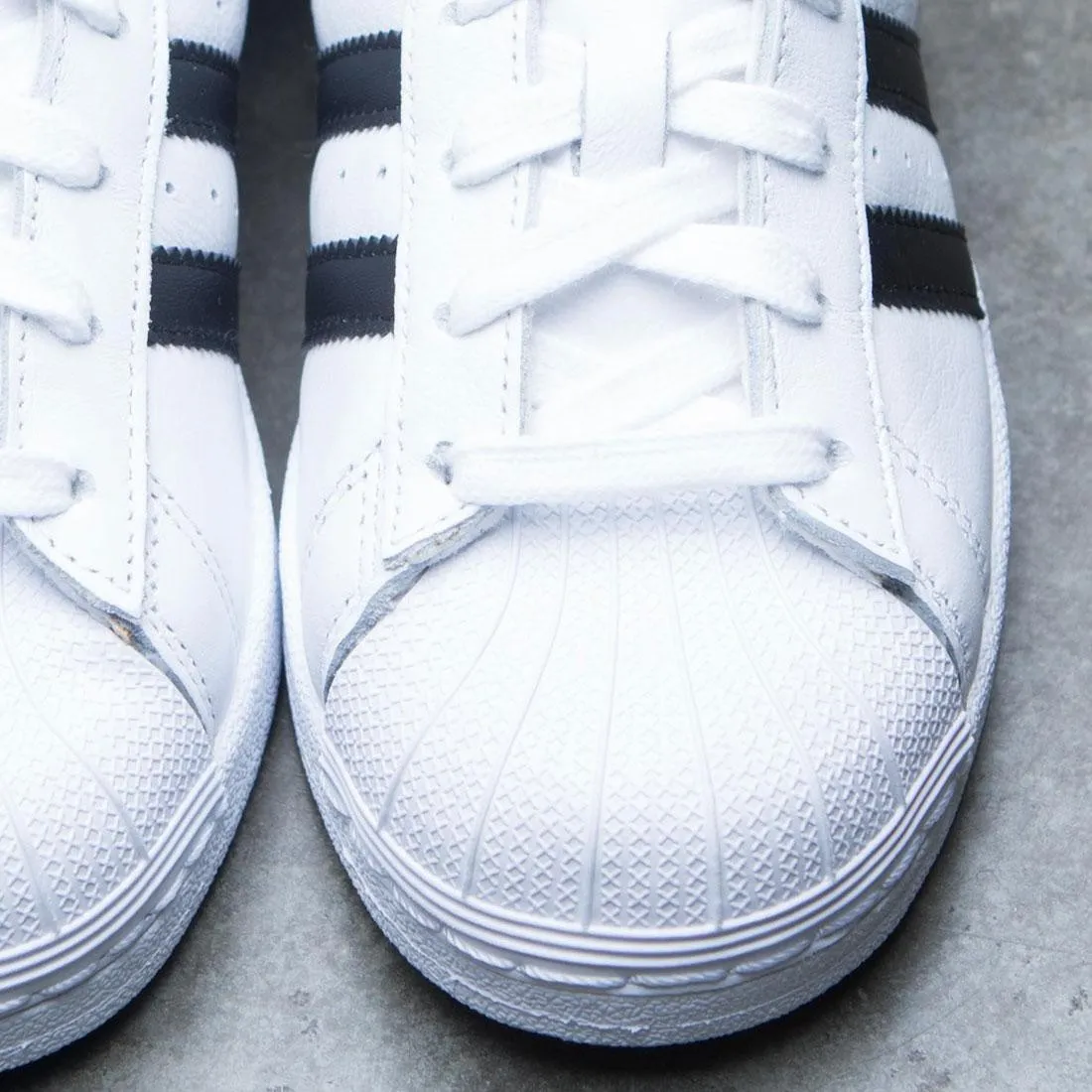 Adidas Women Superstar W (white / core black / gold metallic)