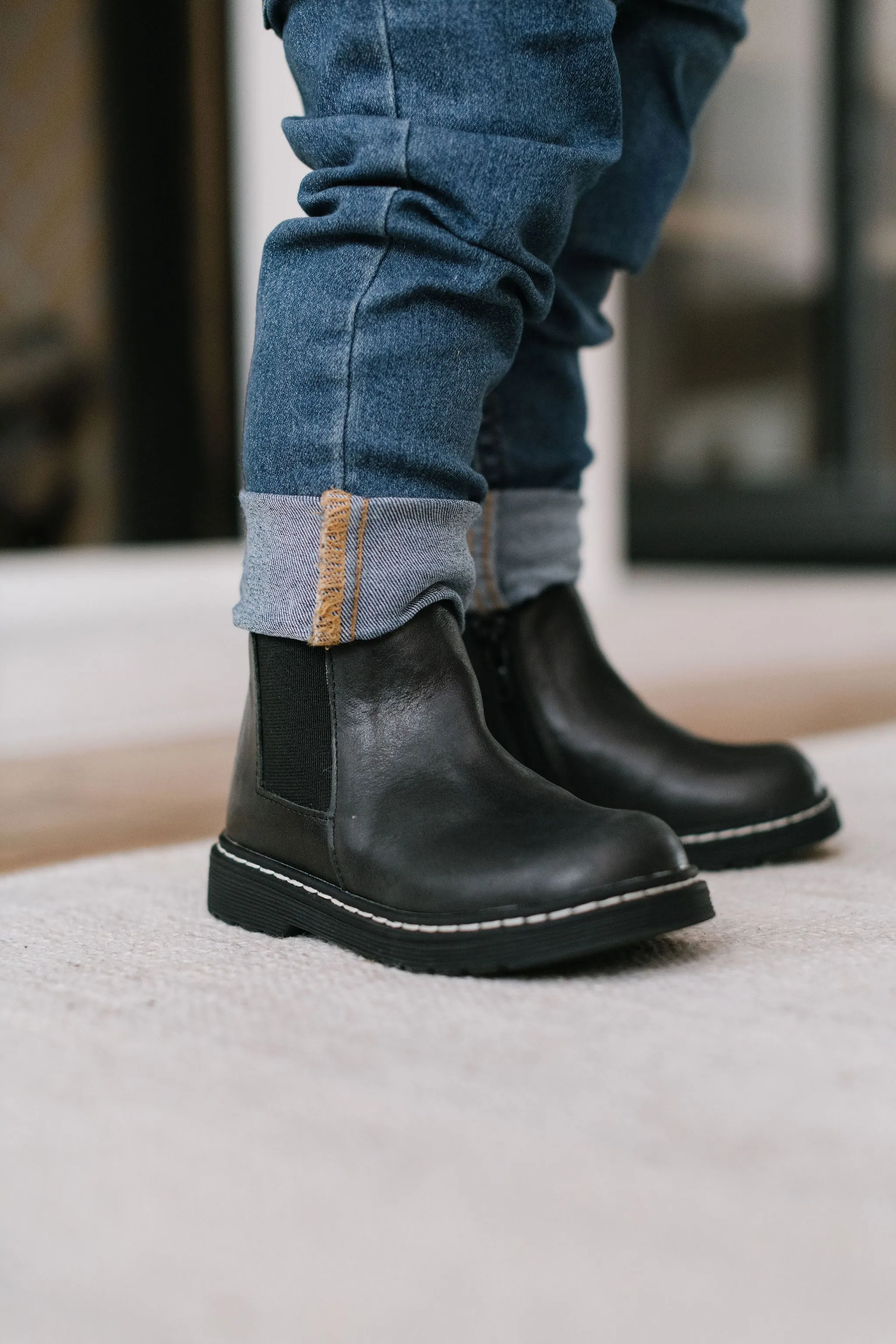 Black - Chelsea Boot - Hard Sole