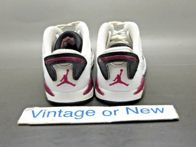 Girls' Nike Air Jordan VI 6 Low Fuchsia Retro GT Toddler...