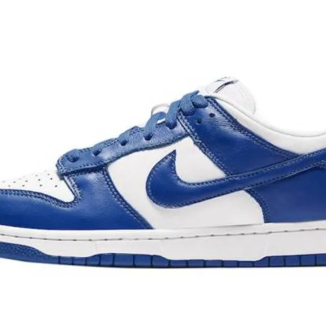 Nike dunk low kentucky