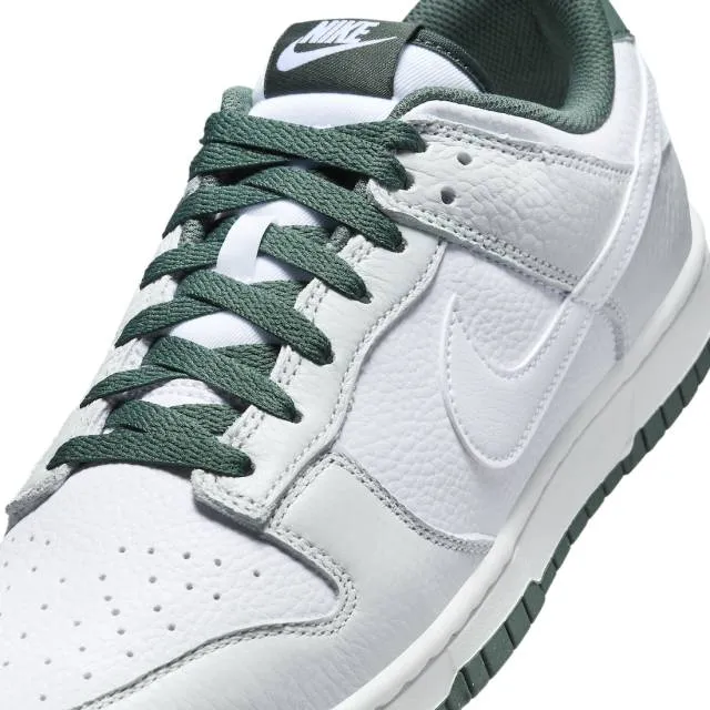 Nike dunk low photon dust vintage green