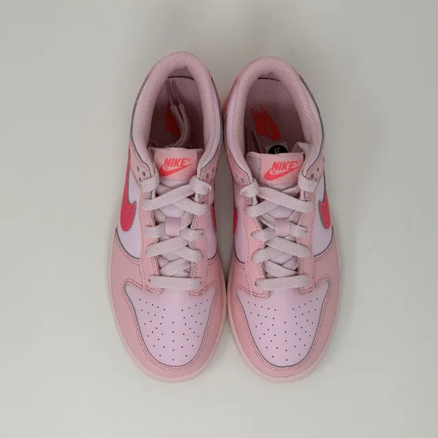 Nike dunk low ps triple pink barb pre-school size 2.5y women's size 4 dh9756-600