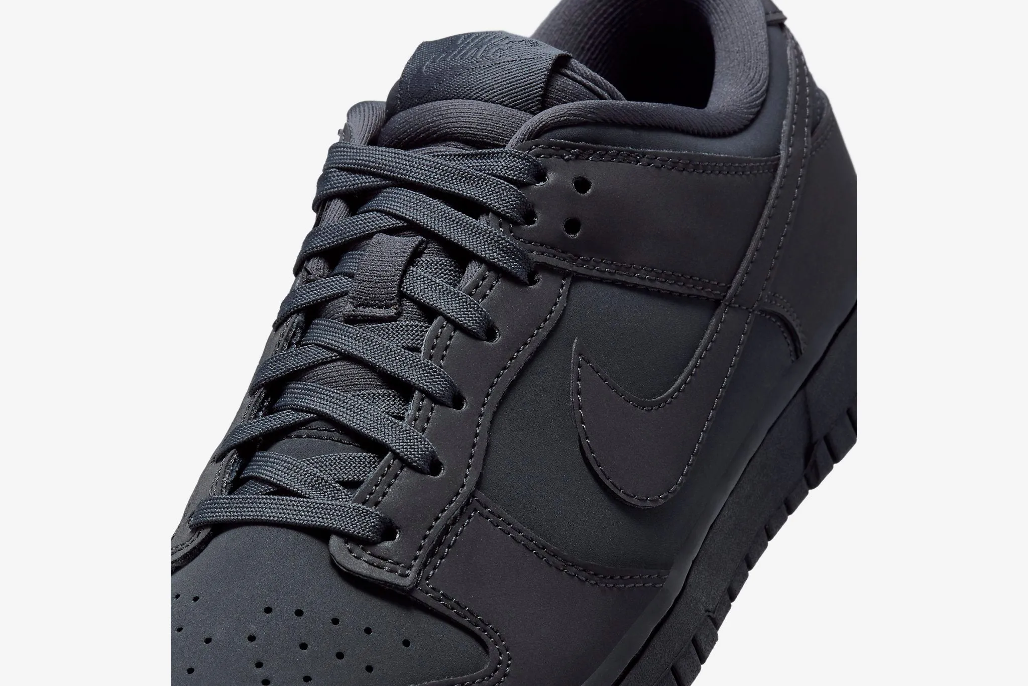 Nike Dunk Low W - Anthracite / Black / Racer Blue