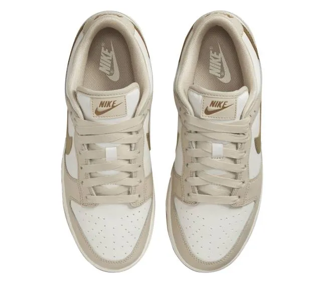 Nike dunk low wmns gold swoosh