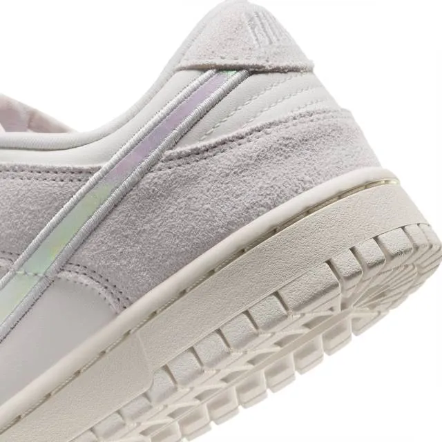 Nike dunk low wmns iridescent swoosh