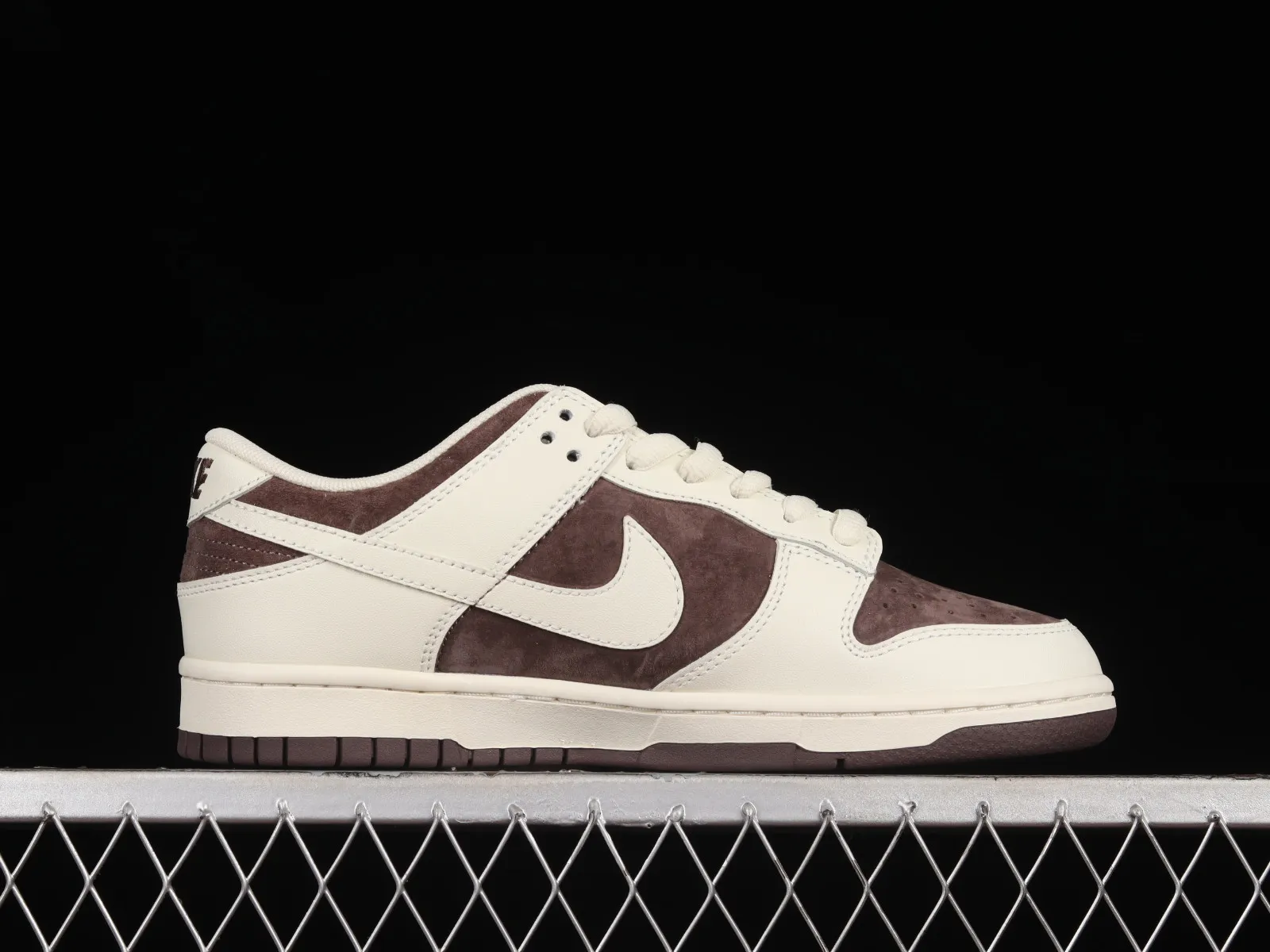 Nike SB Dunk Low Coffee Cream White Red DN0068-226