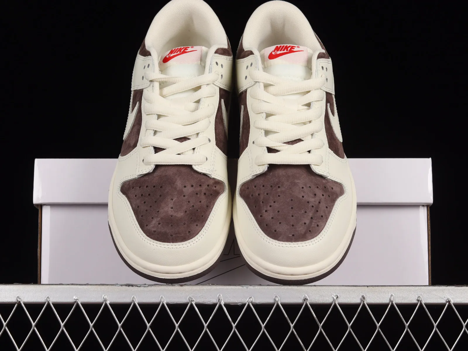 Nike SB Dunk Low Coffee Cream White Red DN0068-226