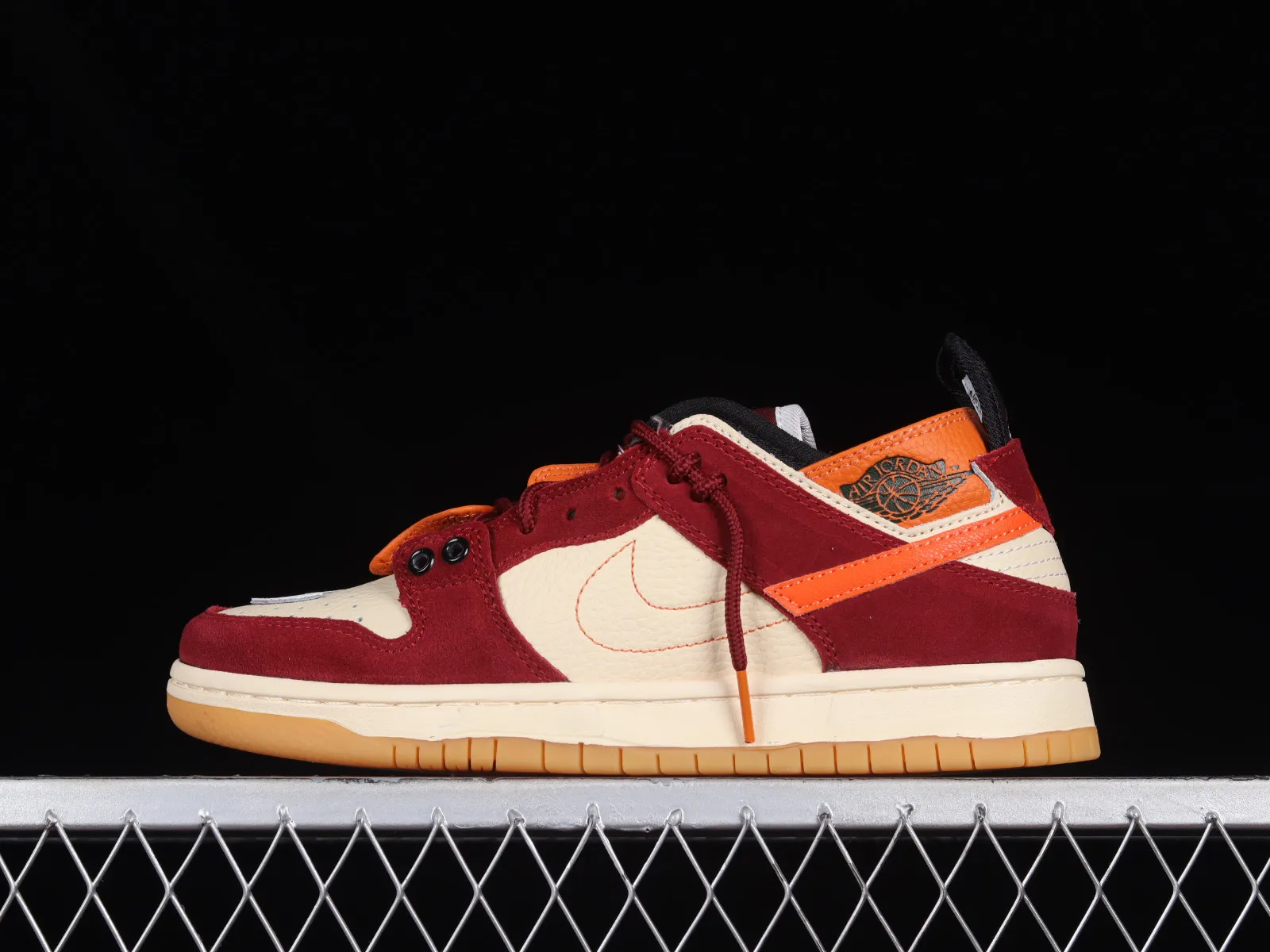 Nike SB Dunk Low Dark Red Totel Orange White BQ6817-036