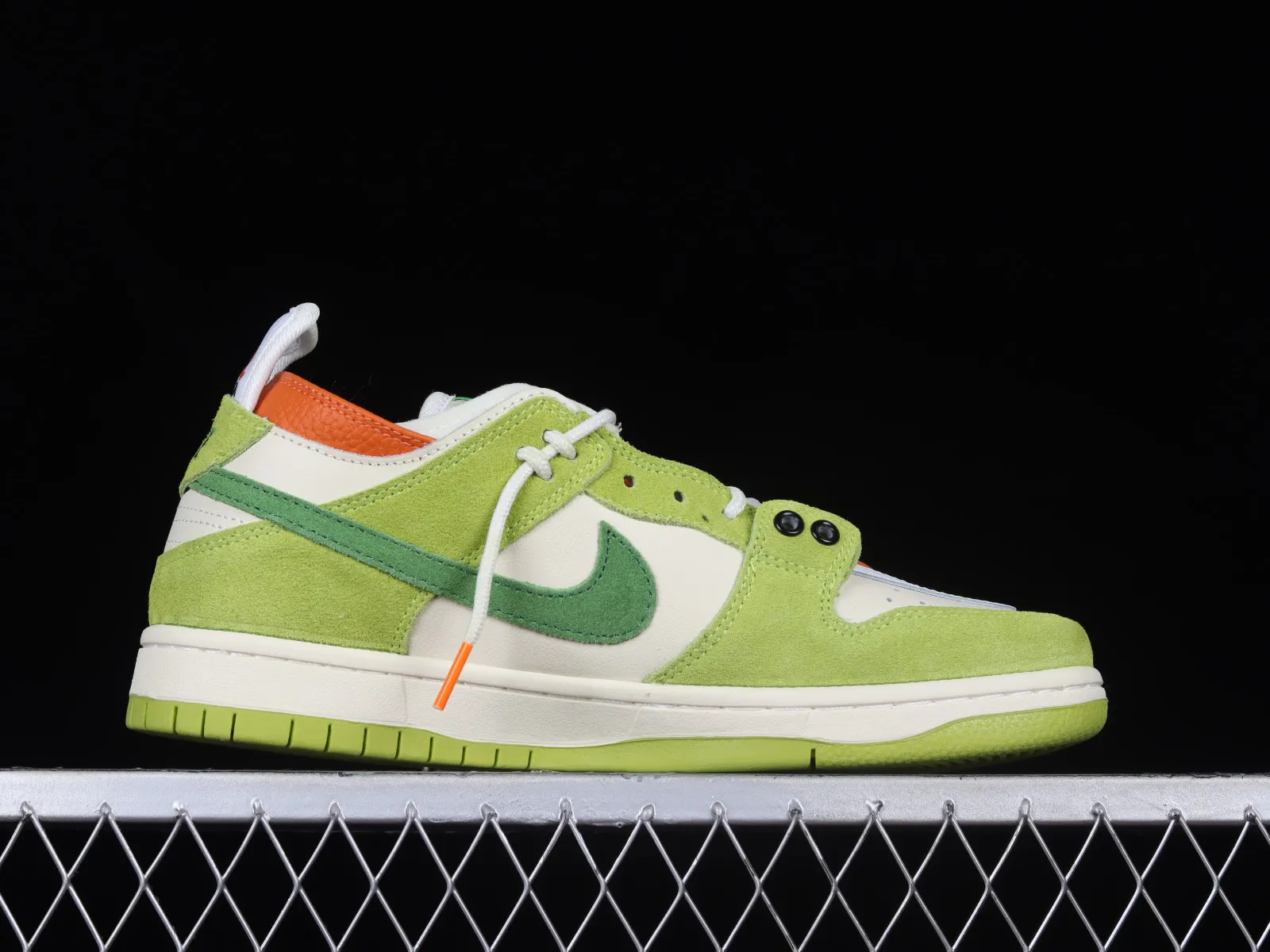 Nike SB Dunk Low PRO White Green Orange BQ6817-032