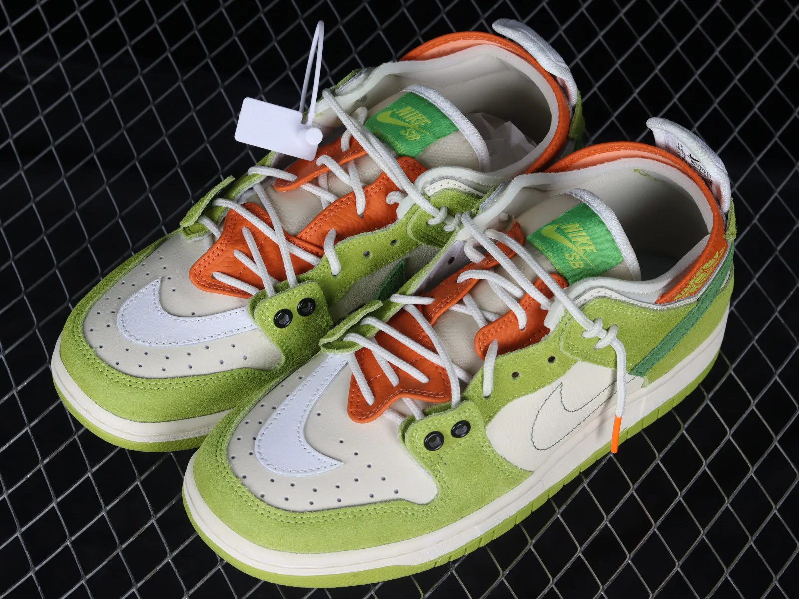 Nike SB Dunk Low PRO White Green Orange BQ6817-032