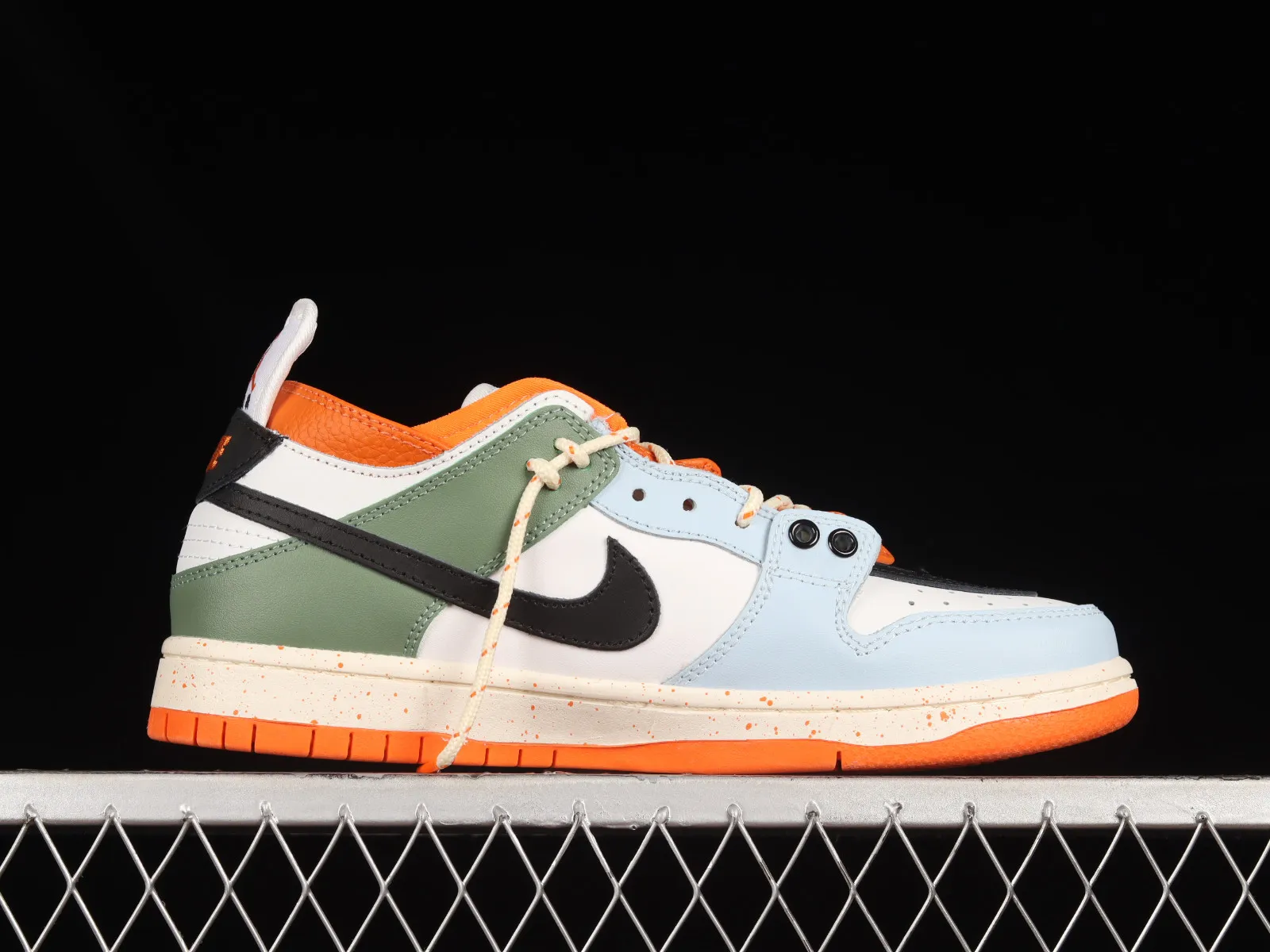 Nike SB Dunk Low Totel Orange Green Blue Black BQ6817-035