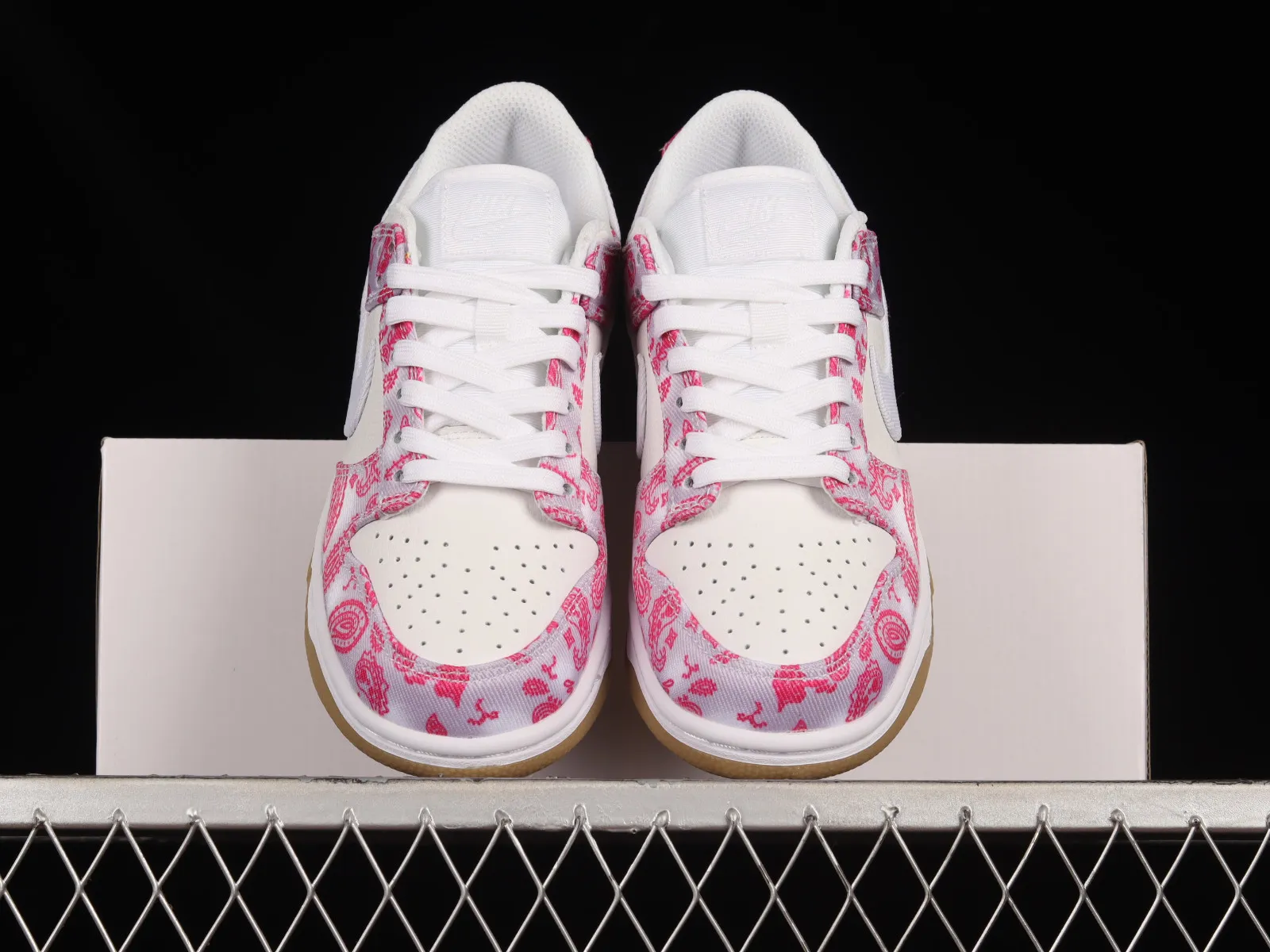 Nike SB Dunk Low White Rose Red Gum CT5053-061