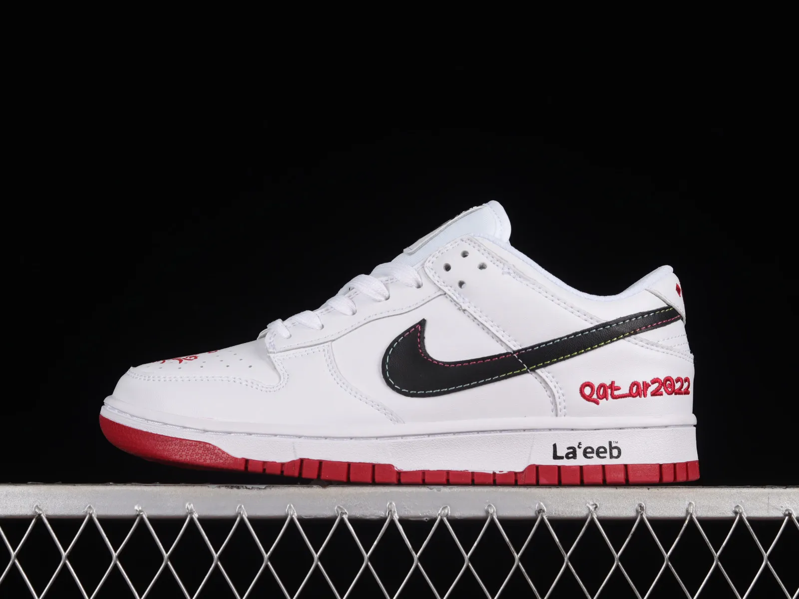 Nike SB Zoom Dunk Low x La eeb White Red Black DJ6188-006