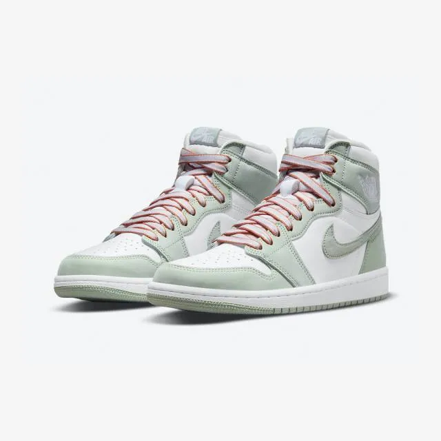 Nike women's air jordan 1 retro high og (seafoam/ seafoam healing orange/ white/ green) sizes 6-10 c