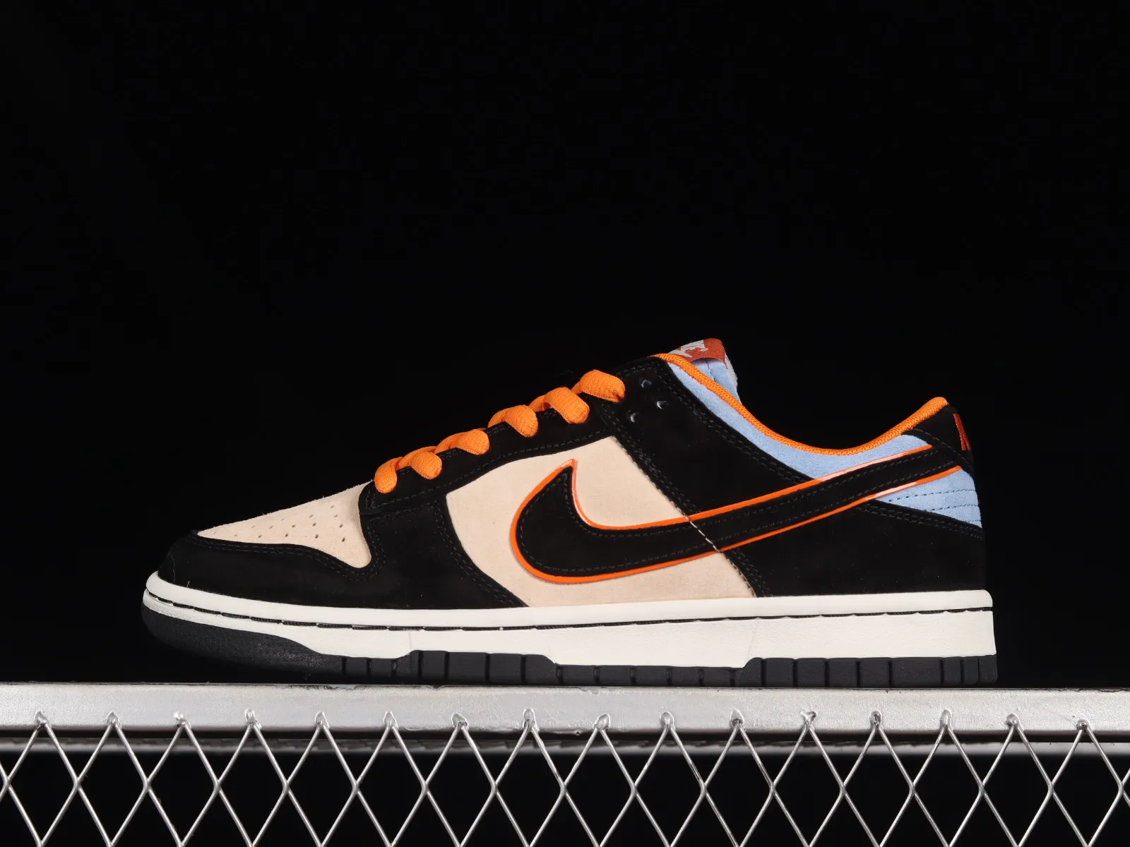 Otomo Katsuhiro x Nike SB Dunk Low Steamboy OST Beige Orange Blue Black LF0039-027