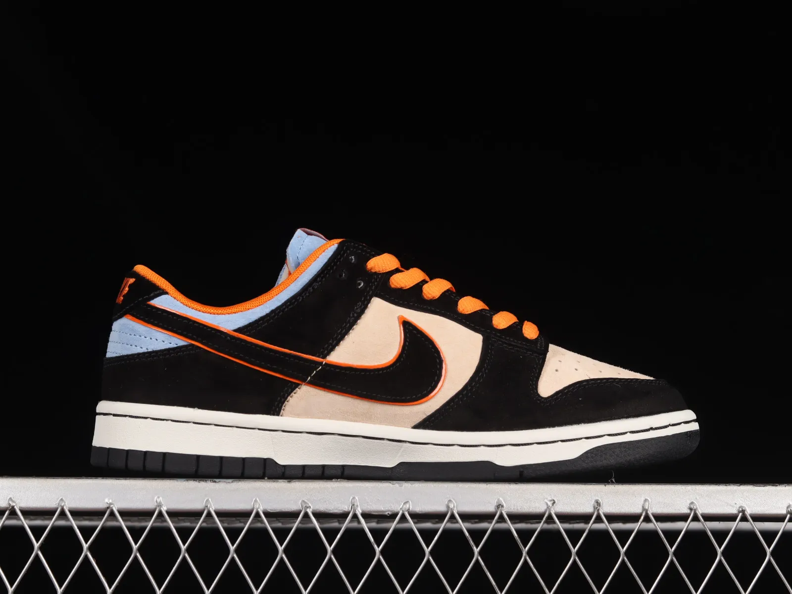 Otomo Katsuhiro x Nike SB Dunk Low Steamboy OST Beige Orange Blue Black LF0039-027