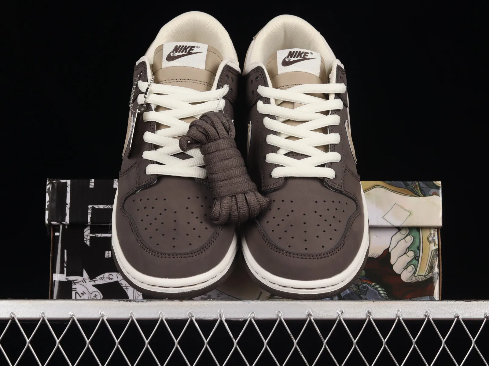 Otomo Katsuhiro x Nike SB Dunk Low Steamboy OST Chocolate White LF0039-032