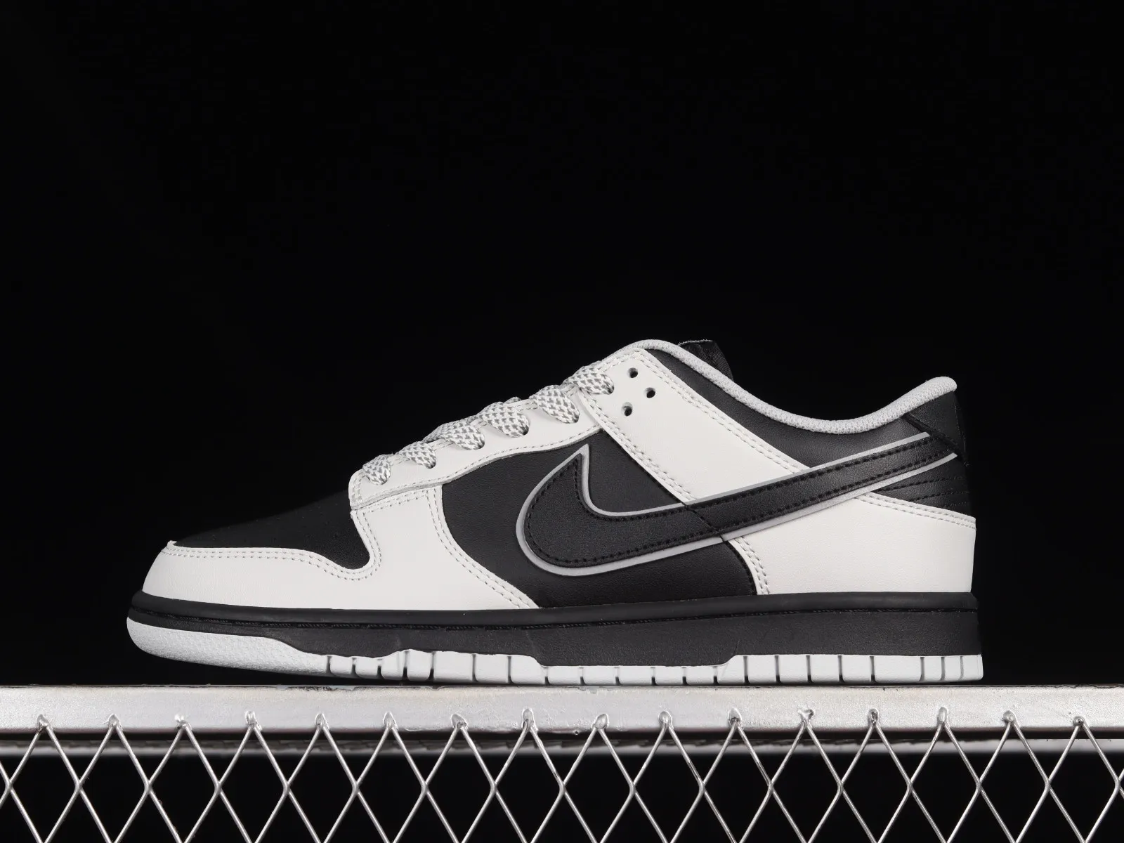 Otomo Katsuhiro x Nike SB Dunk Low Steamboy OST Light Grey Black DD9606-363