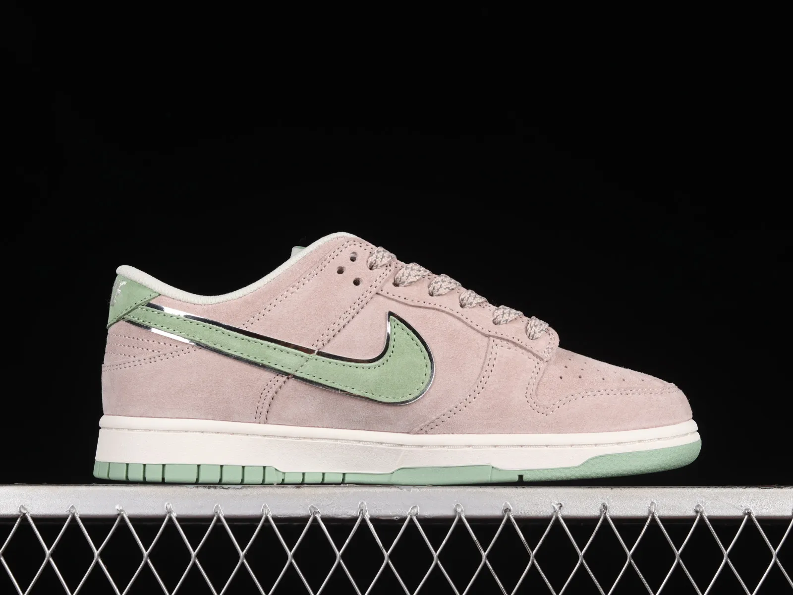 Otomo Katsuhiro x Nike SB Dunk Low Steamboy OST Pink Green White ST1391-207