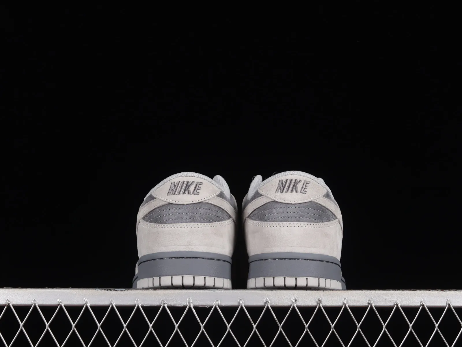 Otomo Katsuhiro x Nike SB Dunk Low Steamboy OST Wolf Grey DD3699-003