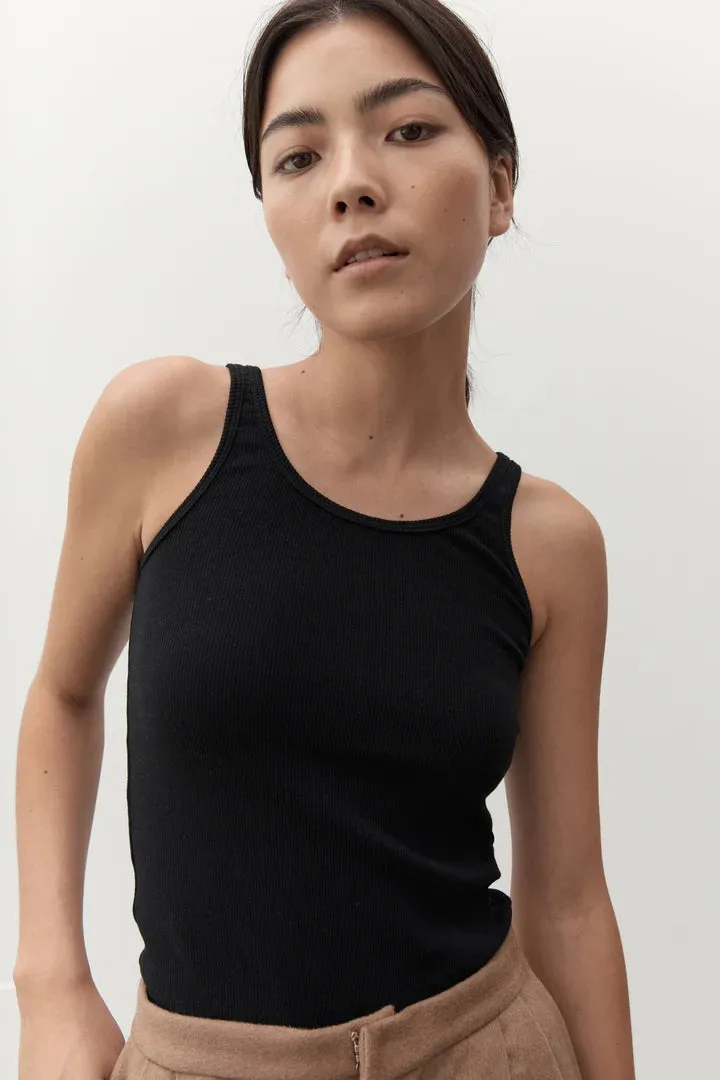 Rib Tank Black-          -        