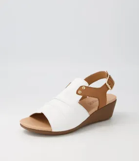 SUPERSOFT Jarinsely White Dark Tan Leather Sandals